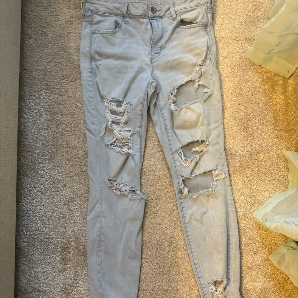 American Eagle Outfitters High Rise Distressed Jeans in Light Gray